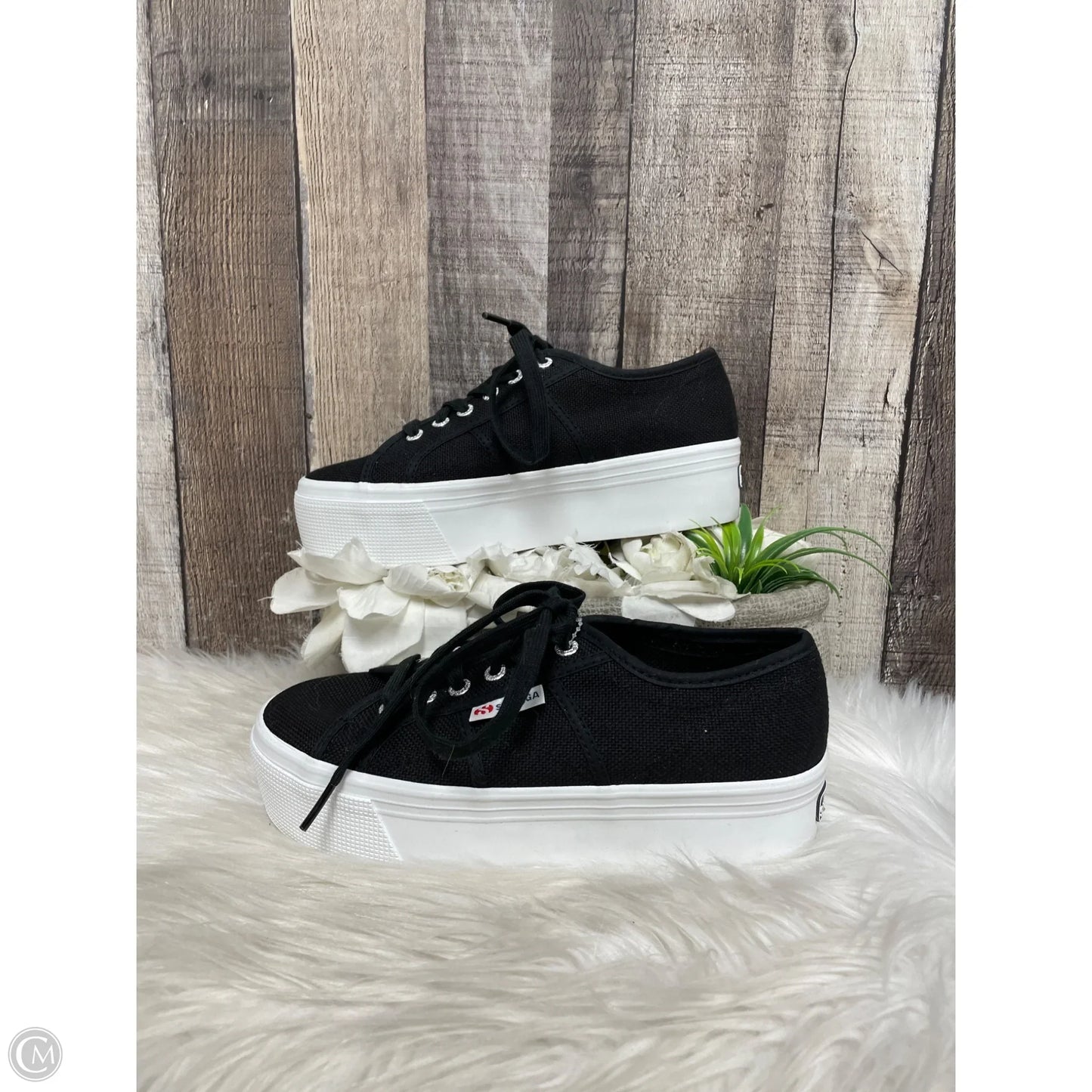 Shoes Sneakers By Superga In Black, Size: 7