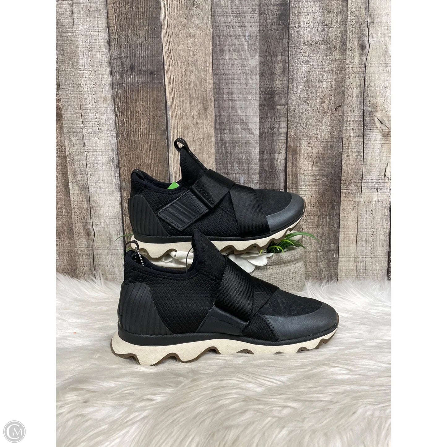 Shoes Sneakers By Sorel In Black, Size: 6.5