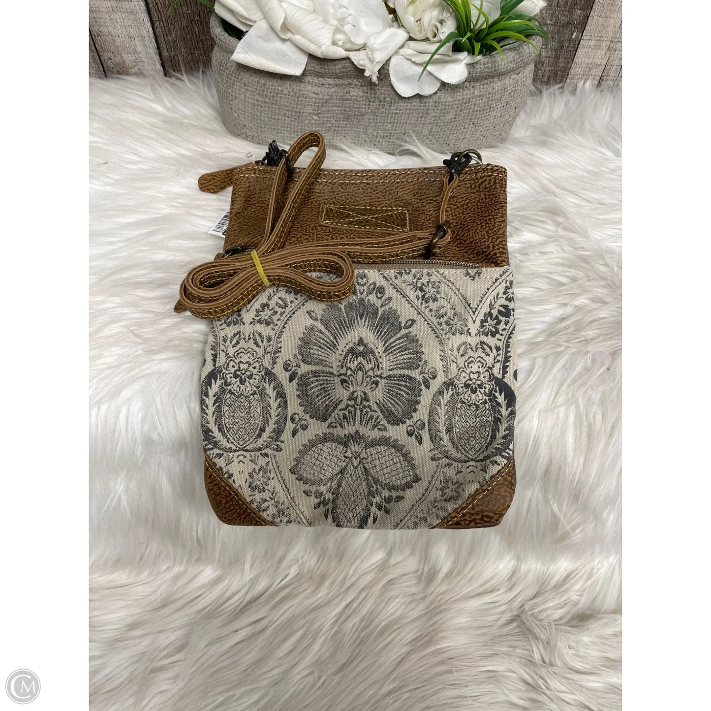 Crossbody By Cme, Size: Small