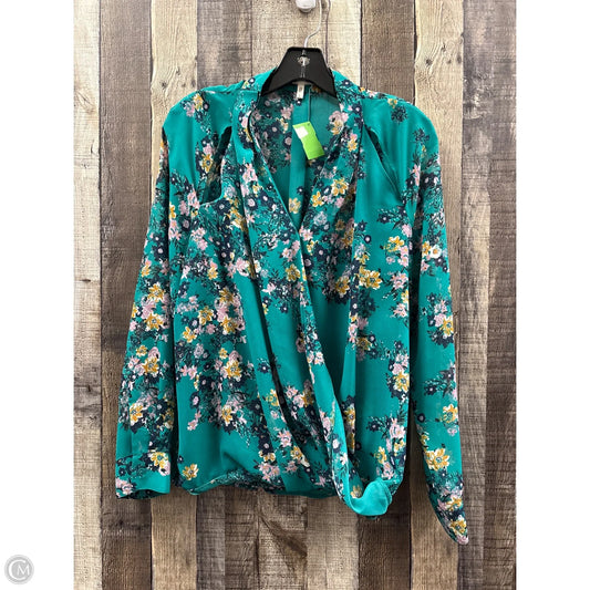 Top Long Sleeve By Maurices In Green, Size: L