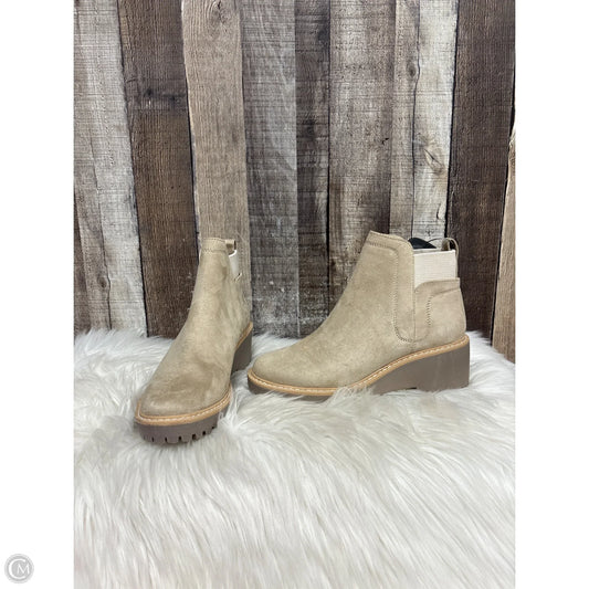 Boots Ankle Flats By Dolce Vita In Beige, Size: 6