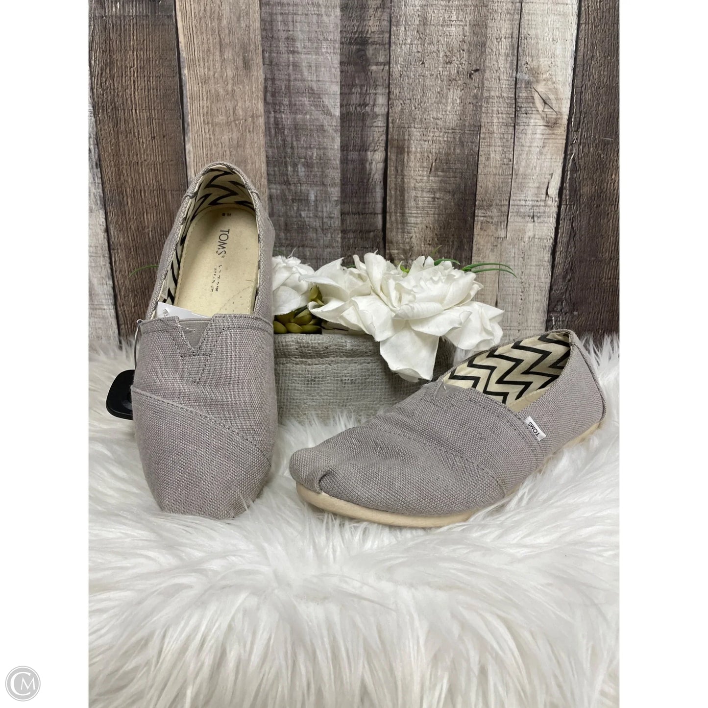 Shoes Flats By Toms In Grey, Size: 8
