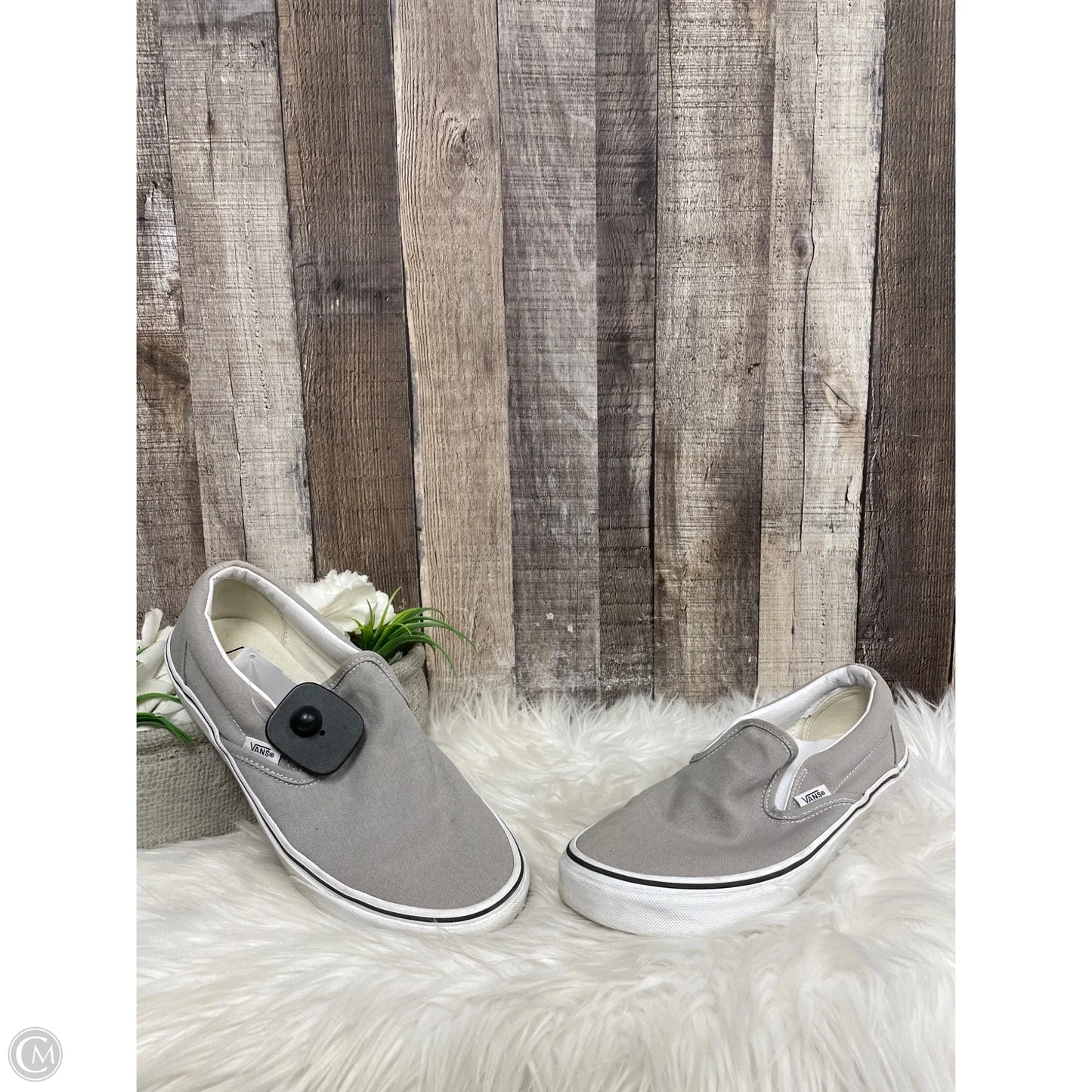 Shoes Flats By Vans In Grey & White, Size: 9.5