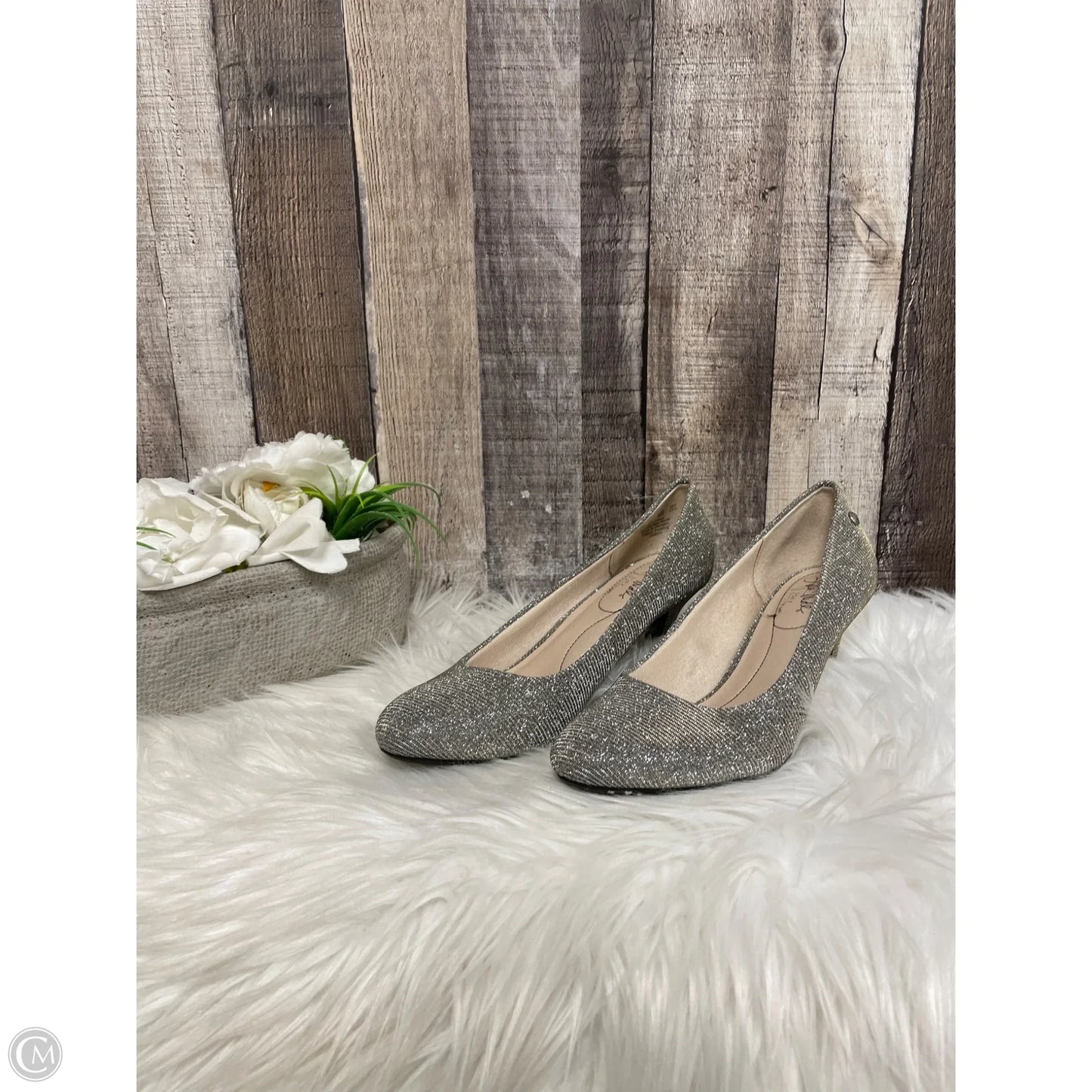 Shoes Heels Kitten By Life Stride In Silver, Size: 6.5