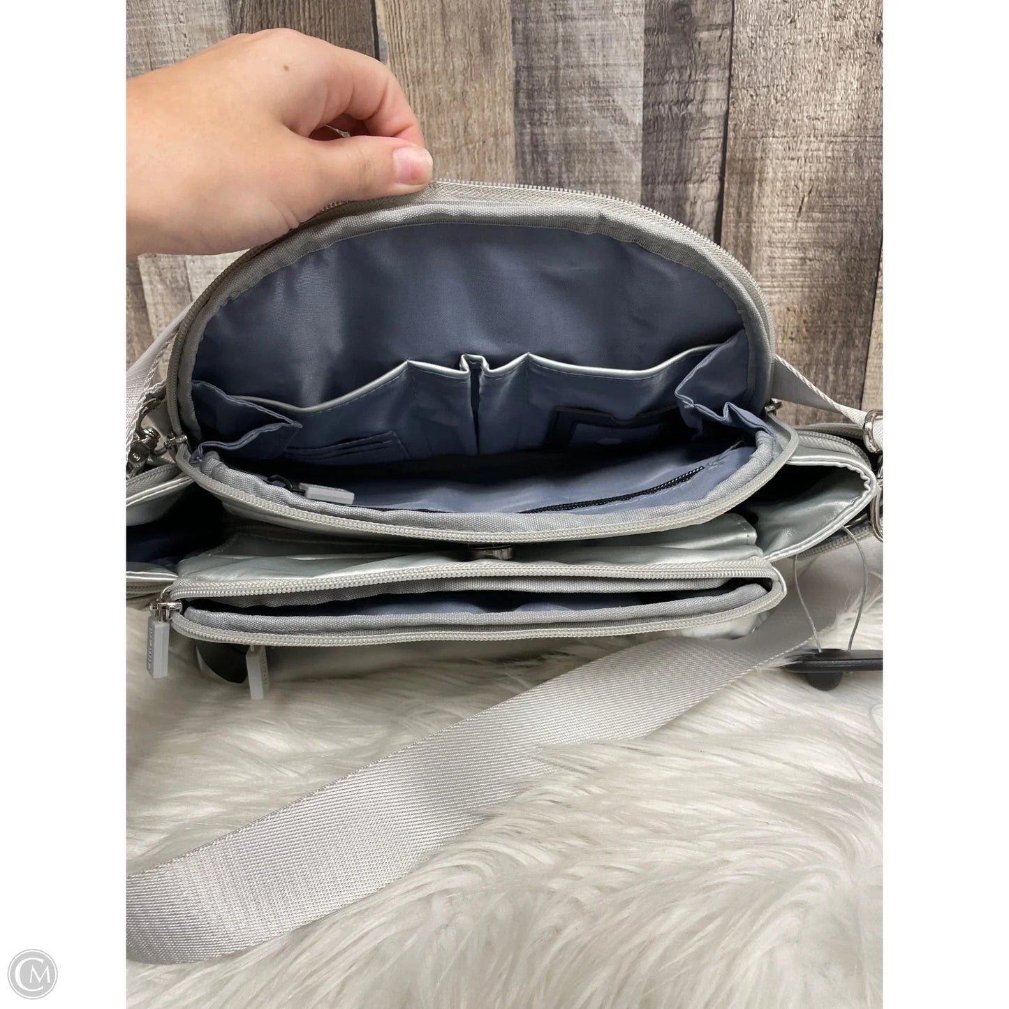 Crossbody By Cme, Size: Medium