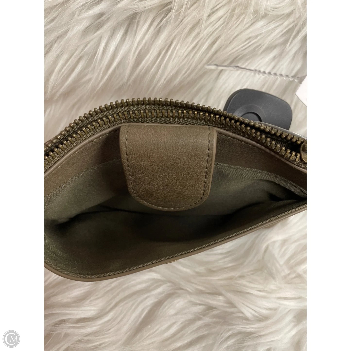 Wristlet By Universal Thread, Size: Small