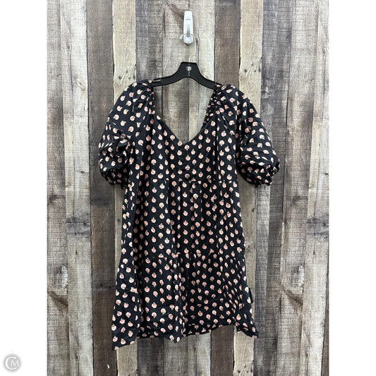 Dress Casual Short By Billabong In Black & Pink, Size: L
