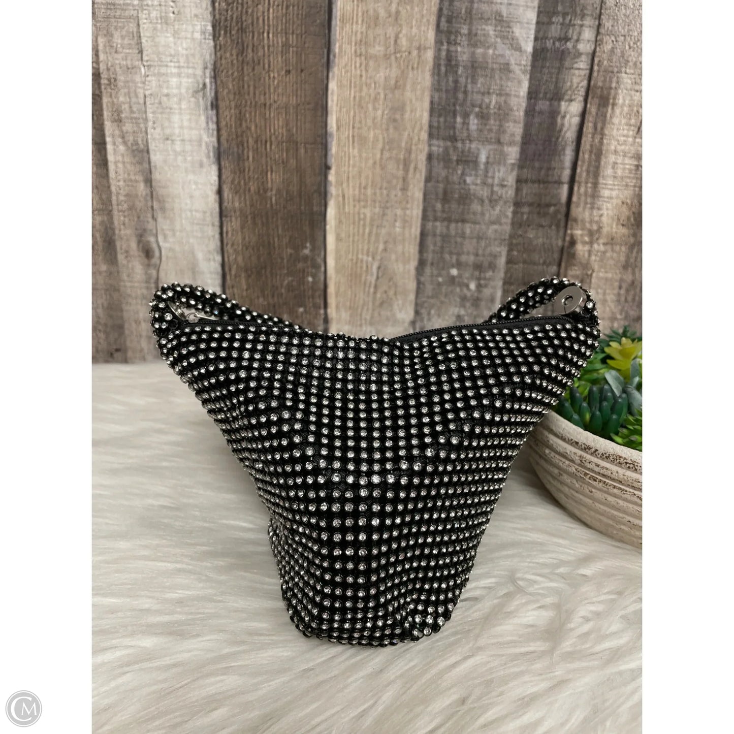 Wristlet By Cmf, Size: Small