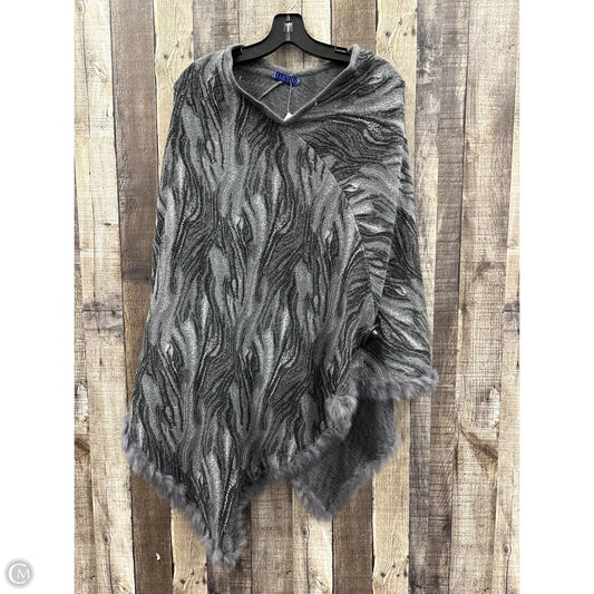 Poncho By Cme In Grey, Size: Osfm