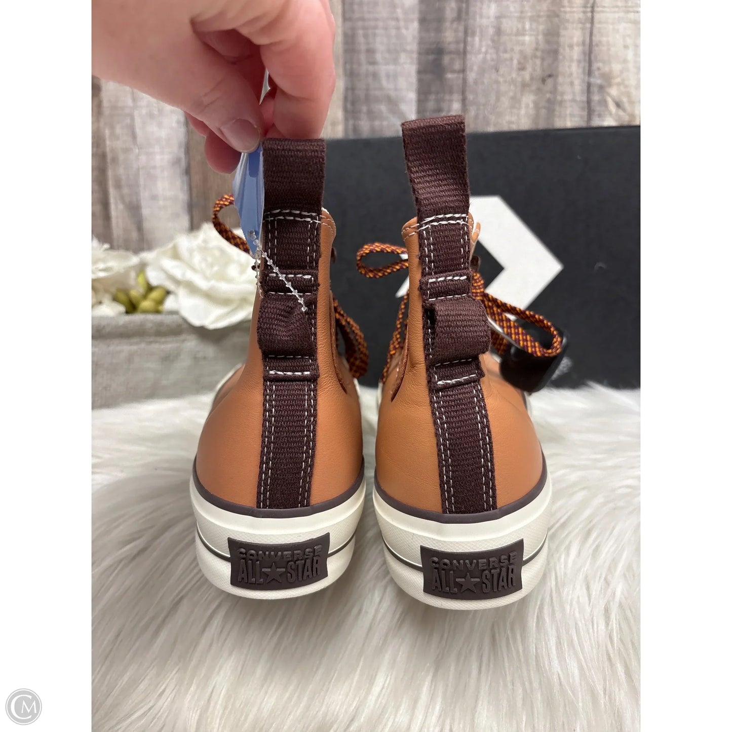 Shoes Sneakers By Converse In Orange, Size: 8.5