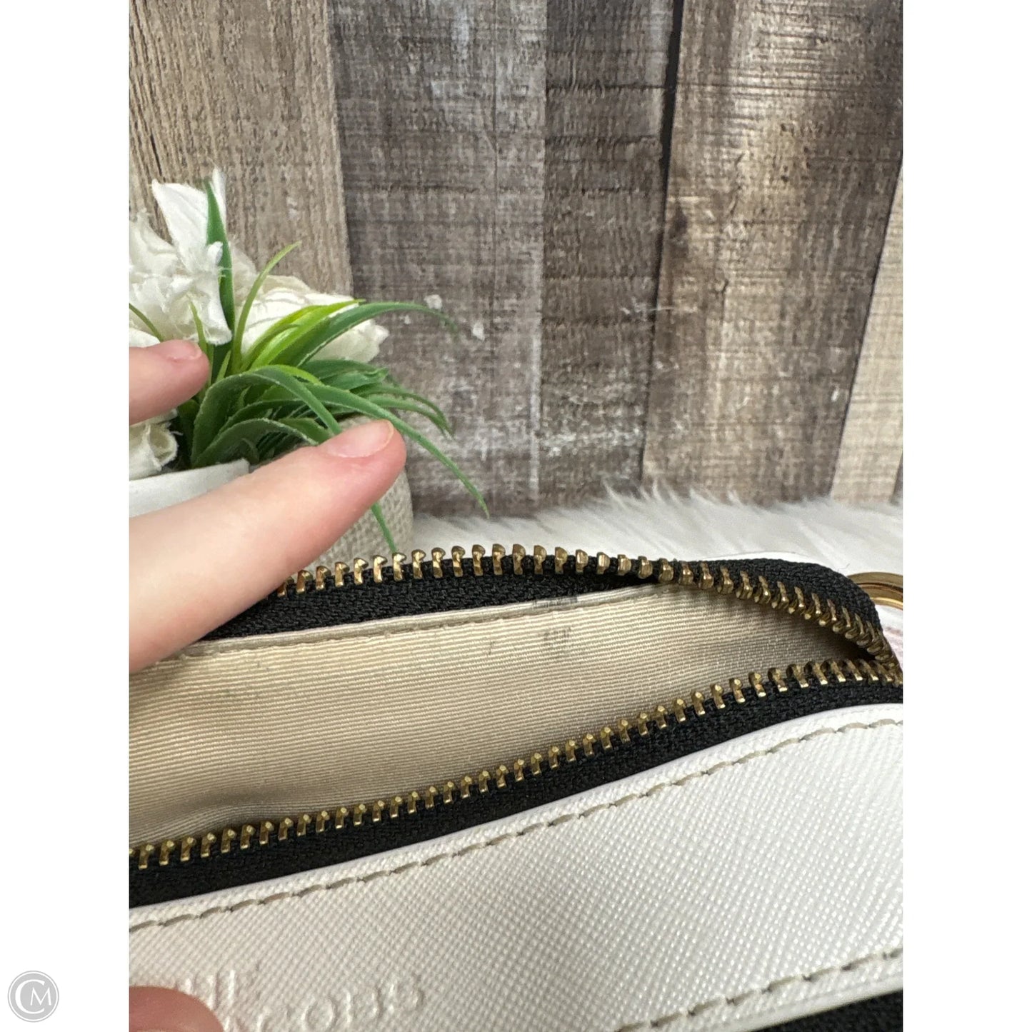 Crossbody Luxury Designer By Marc Jacobs, Size: Small