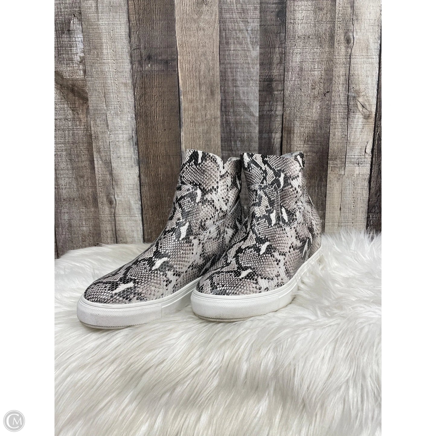 Boots Ankle Flats By Cme In Snakeskin Print, Size: 11