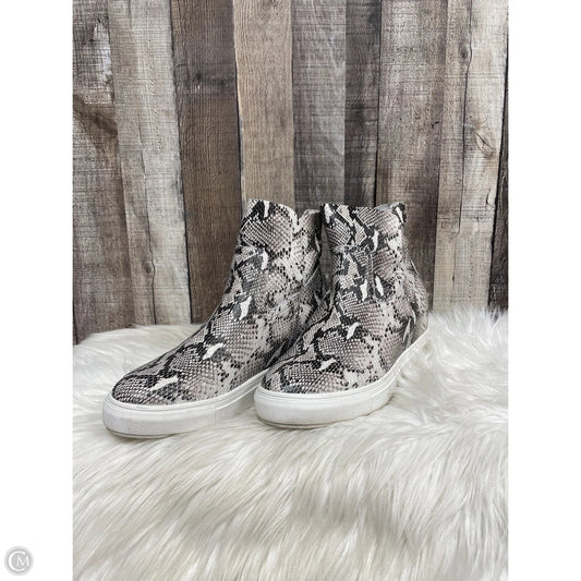 Boots Ankle Flats By Cme In Snakeskin Print, Size: 11