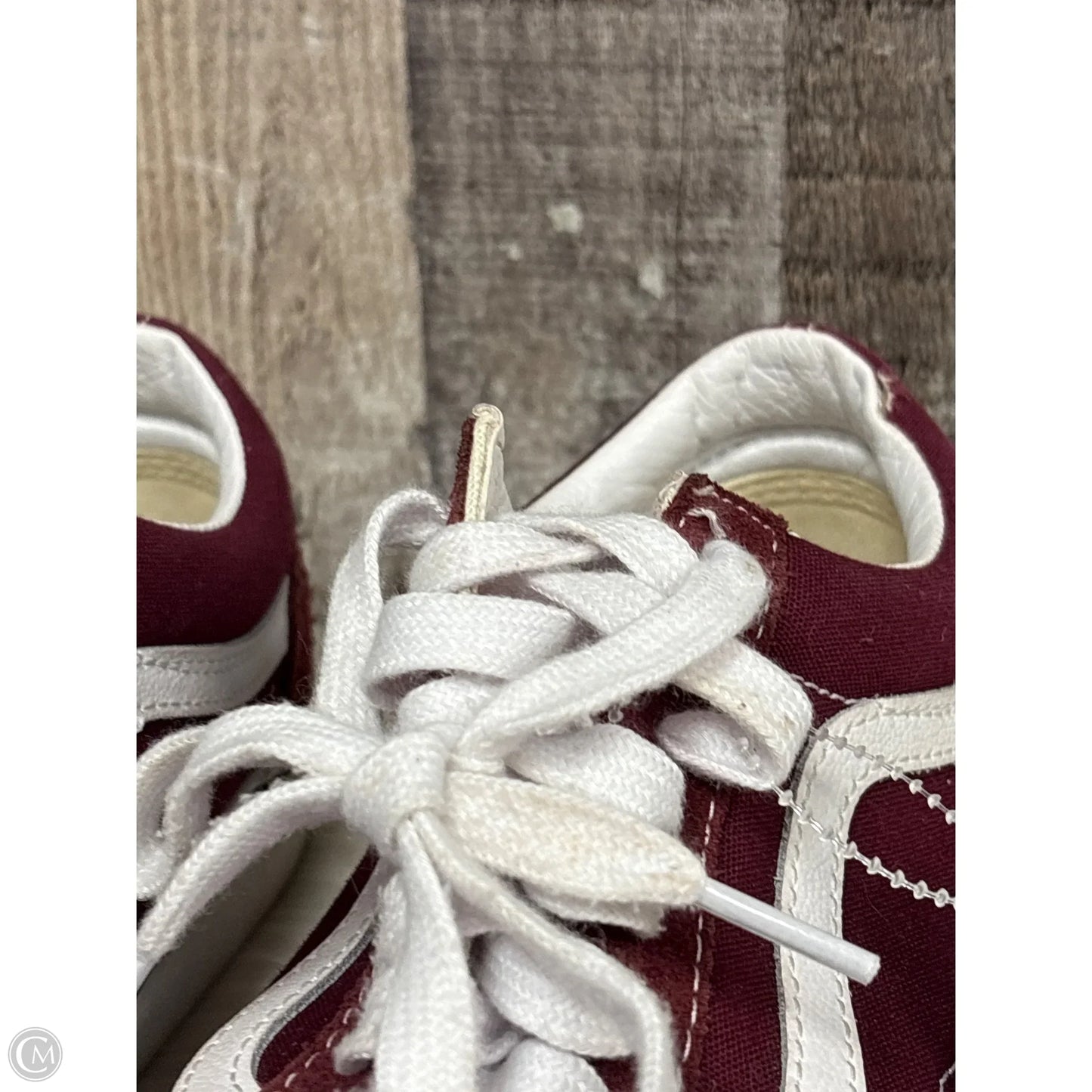 Shoes Sneakers By Vans In Maroon, Size: 9.5
