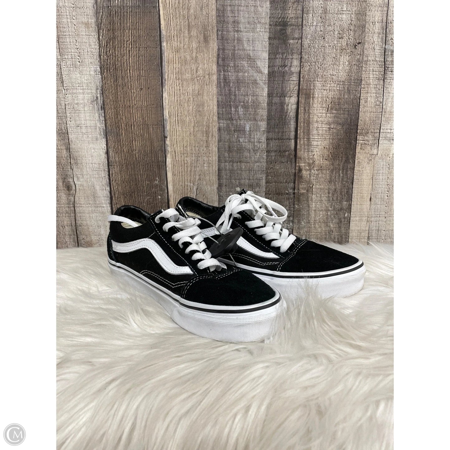 Shoes Sneakers By Vans In Black, Size: 7
