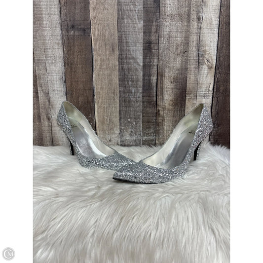 Shoes Designer By Stuart Weitzman In Silver, Size: 6.5