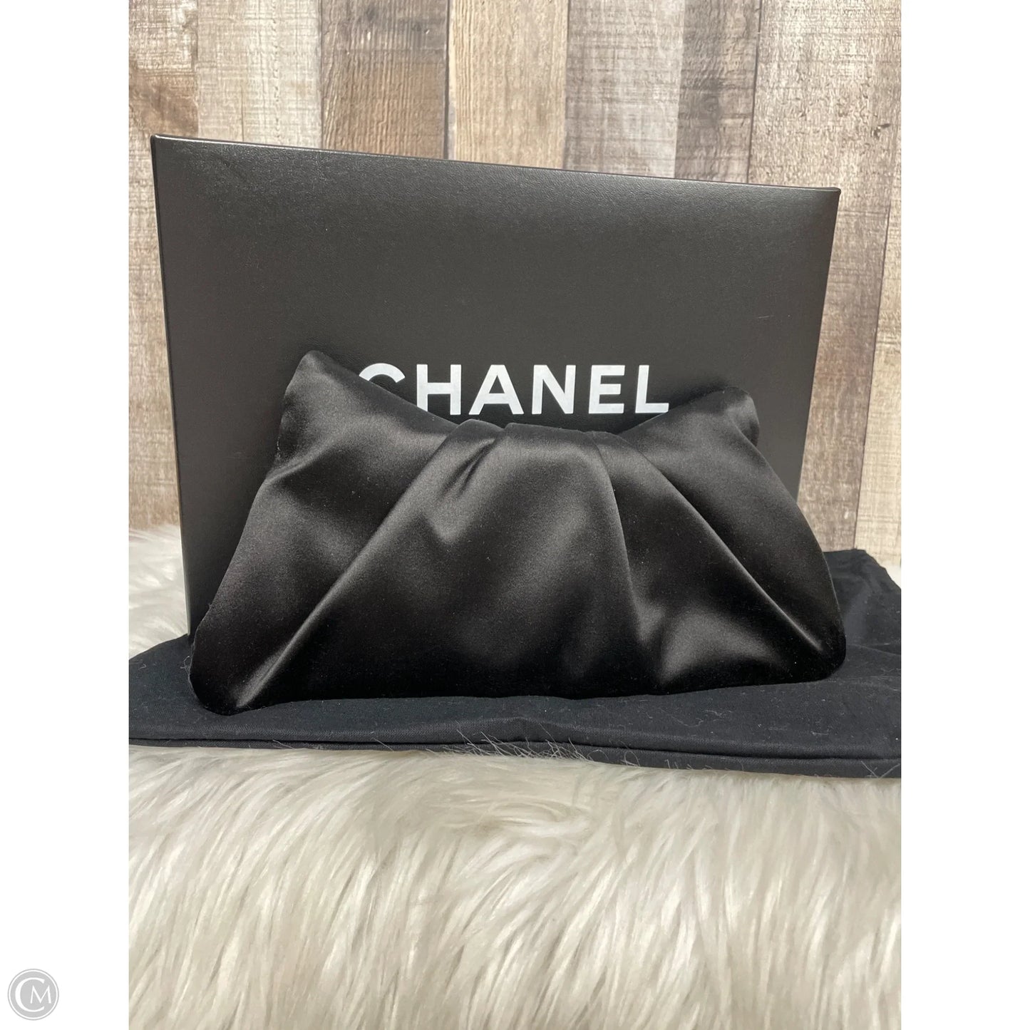 Clutch Luxury Designer By Chanel, Size: Medium