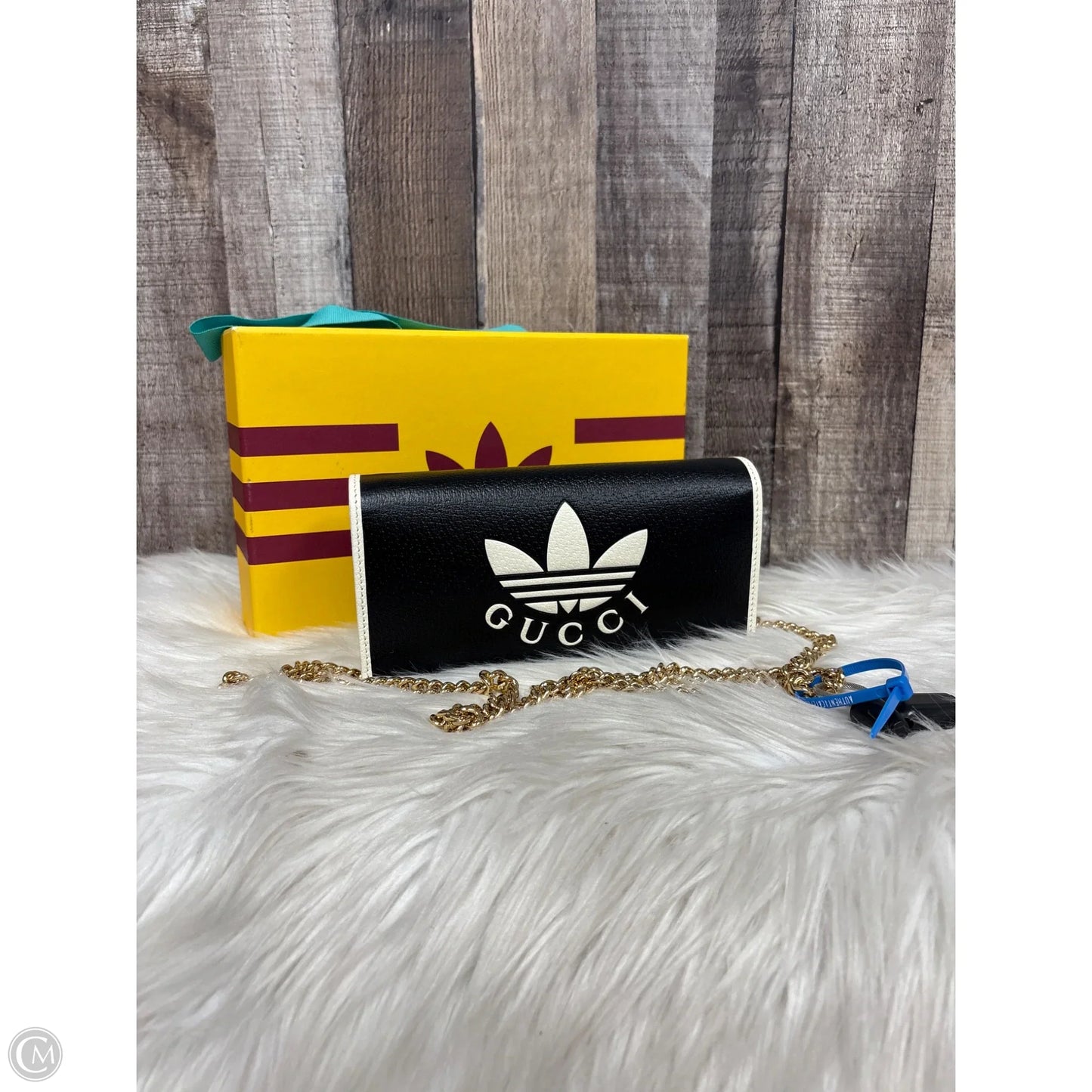 Crossbody Luxury Designer By Gucci, Size: Small