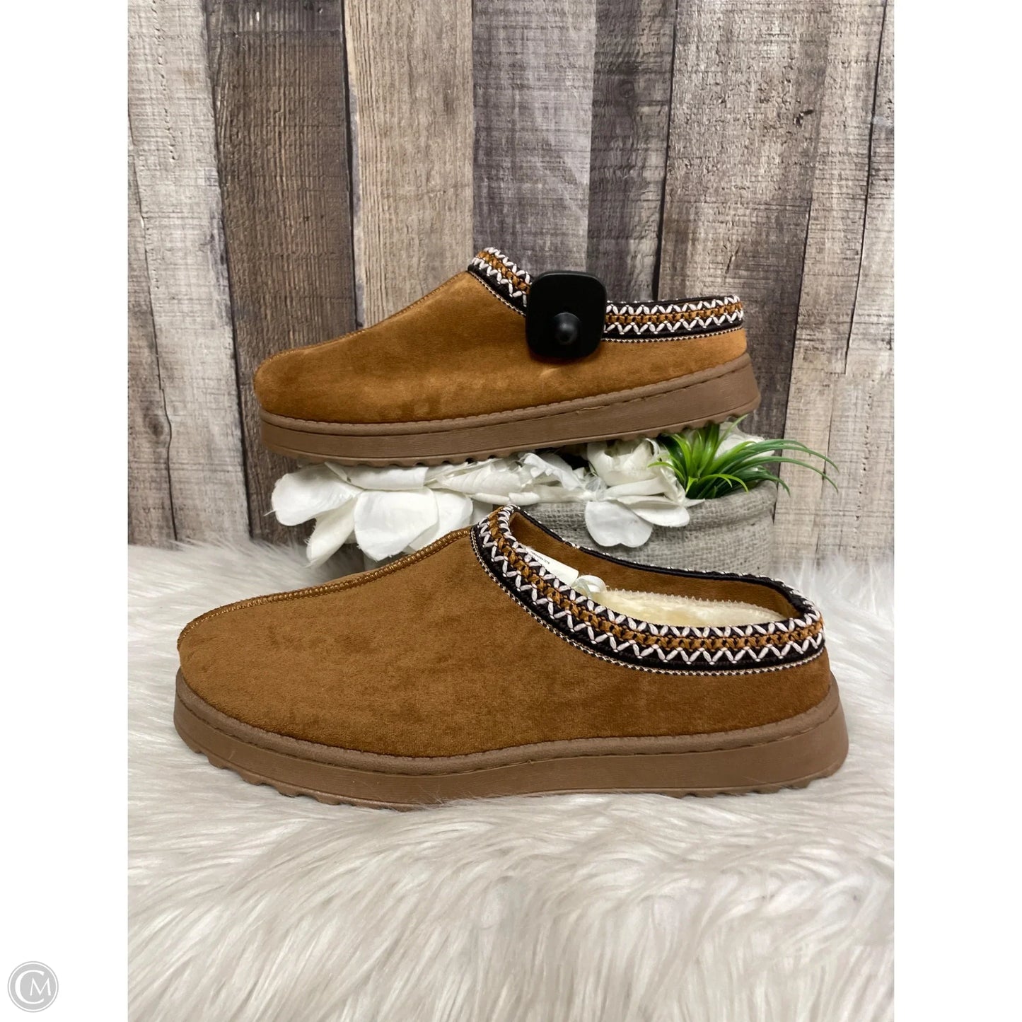 Shoes Flats By White Mountain In Tan, Size: 9