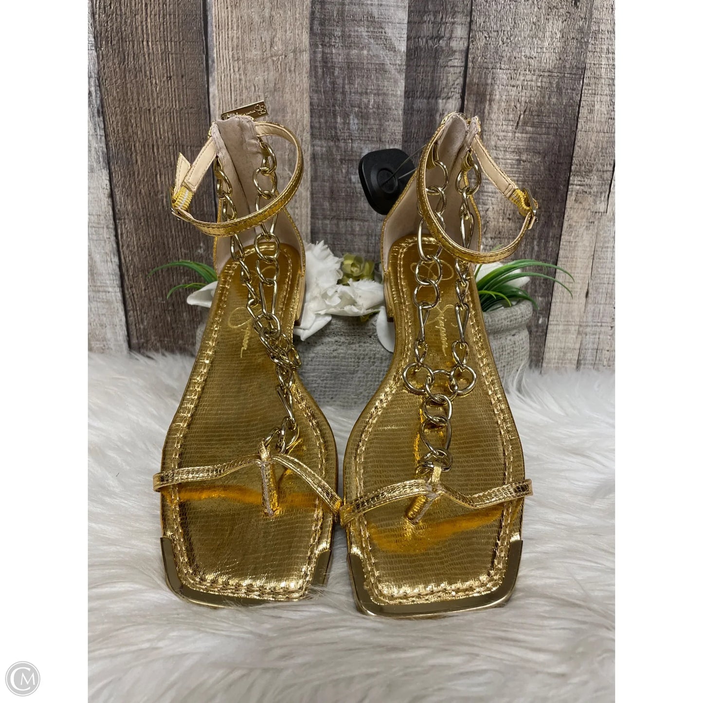 Sandals Flats By Jessica Simpson In Gold, Size: 7