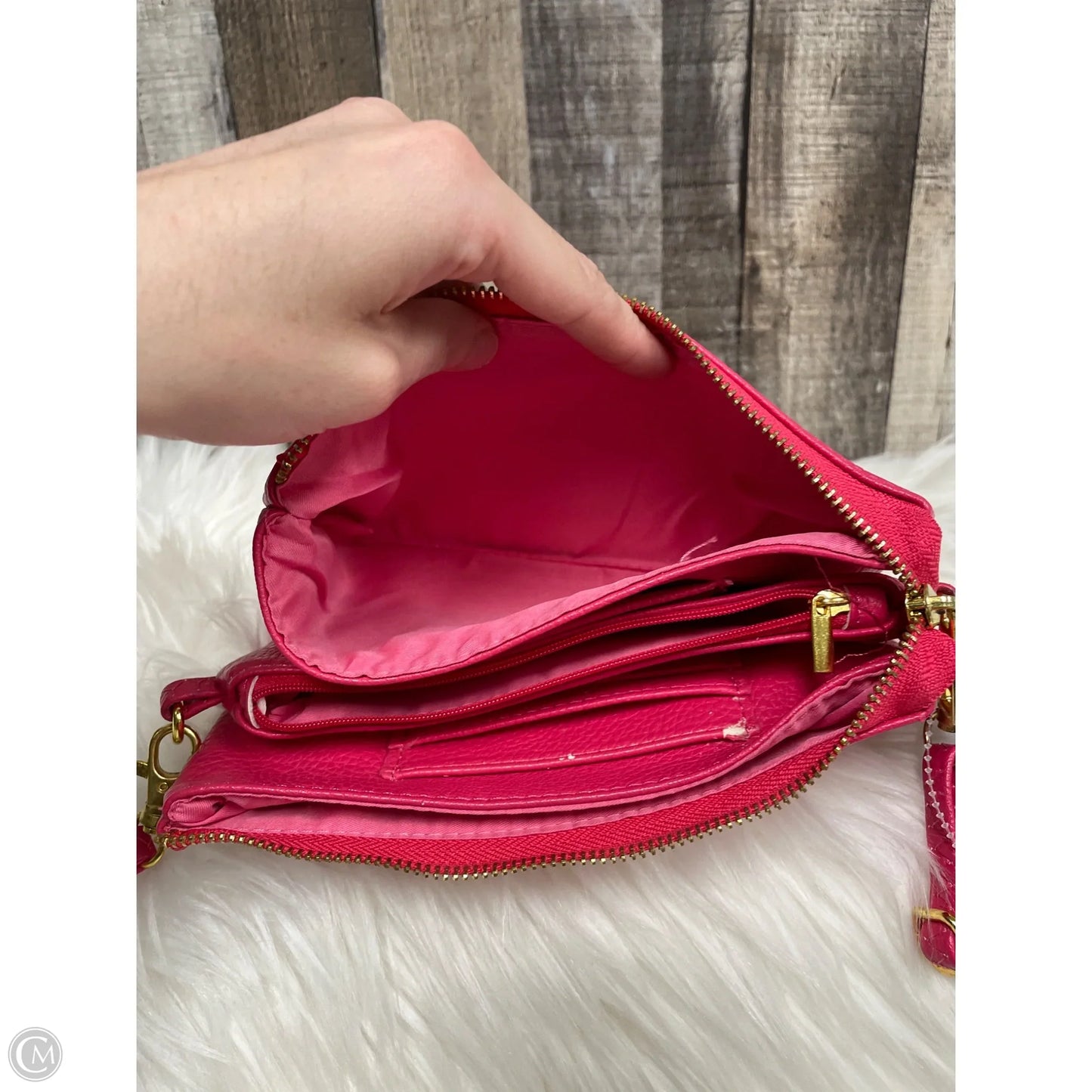 Crossbody By Cmf, Size: Small