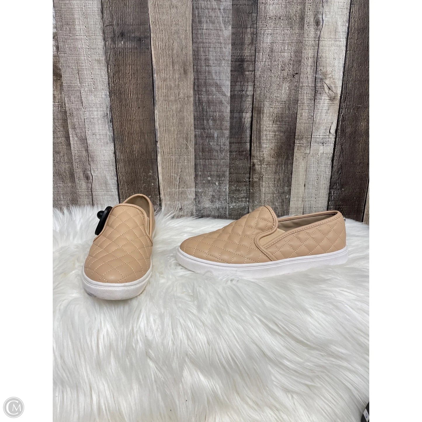 Shoes Flats By Steve Madden In Tan, Size: 8