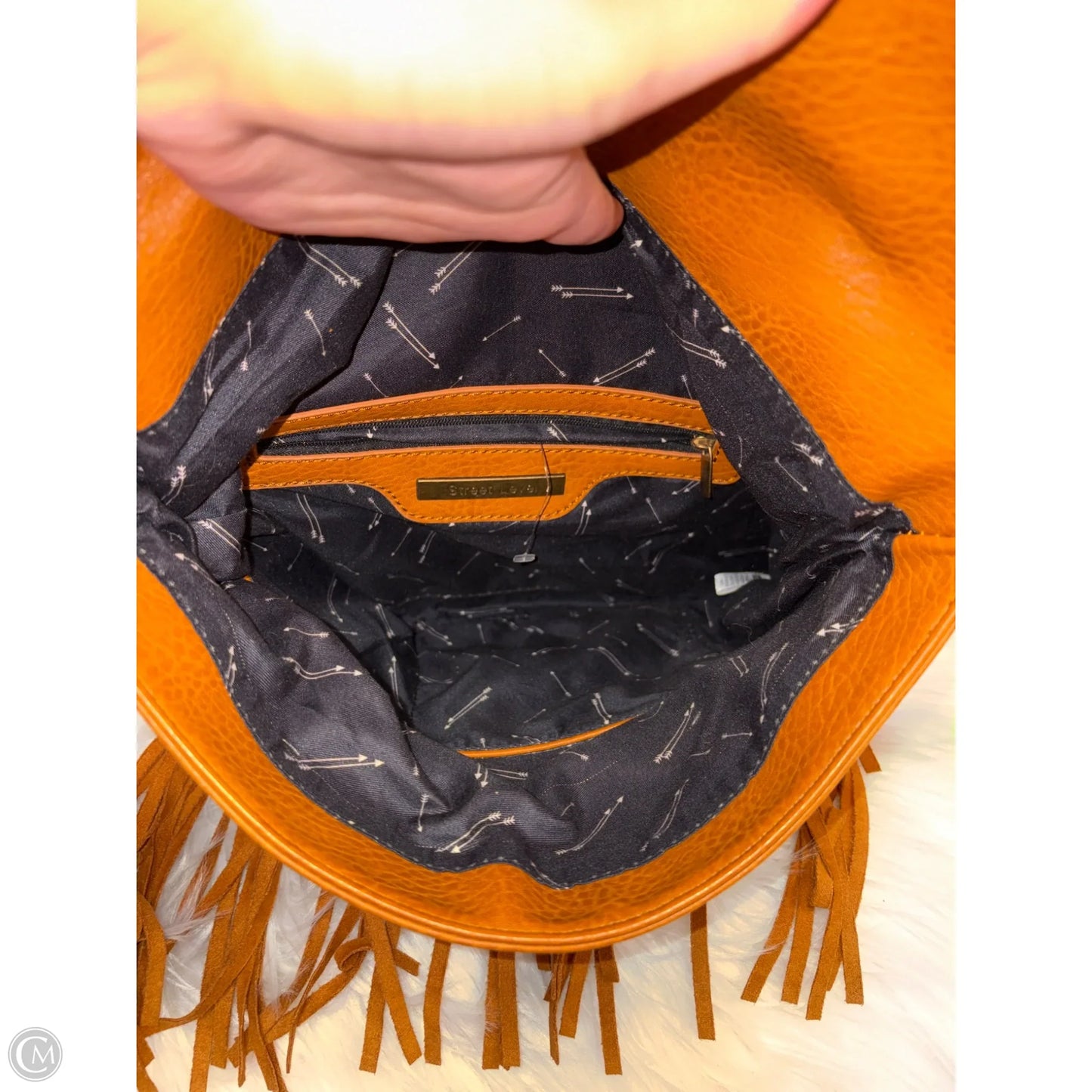 Clutch By Street Level, Size: Large