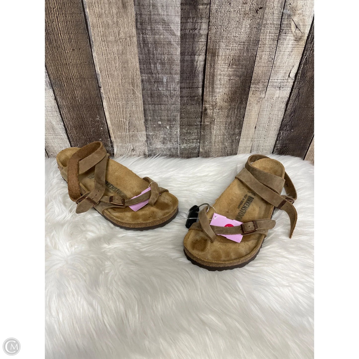 Sandals Flats By Birkenstock In Tan, Size: 8