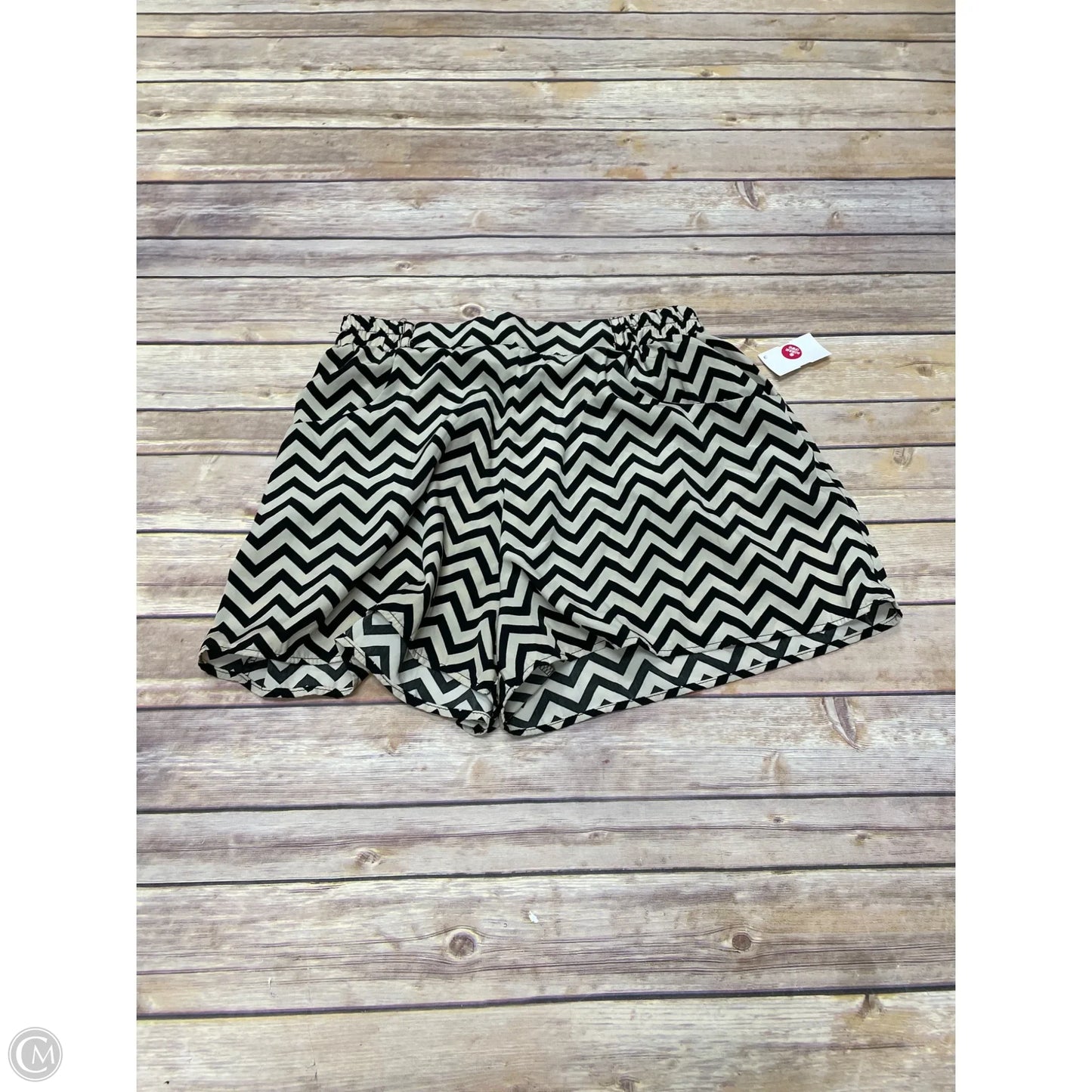 Shorts By Everly In Black & Cream, Size: M
