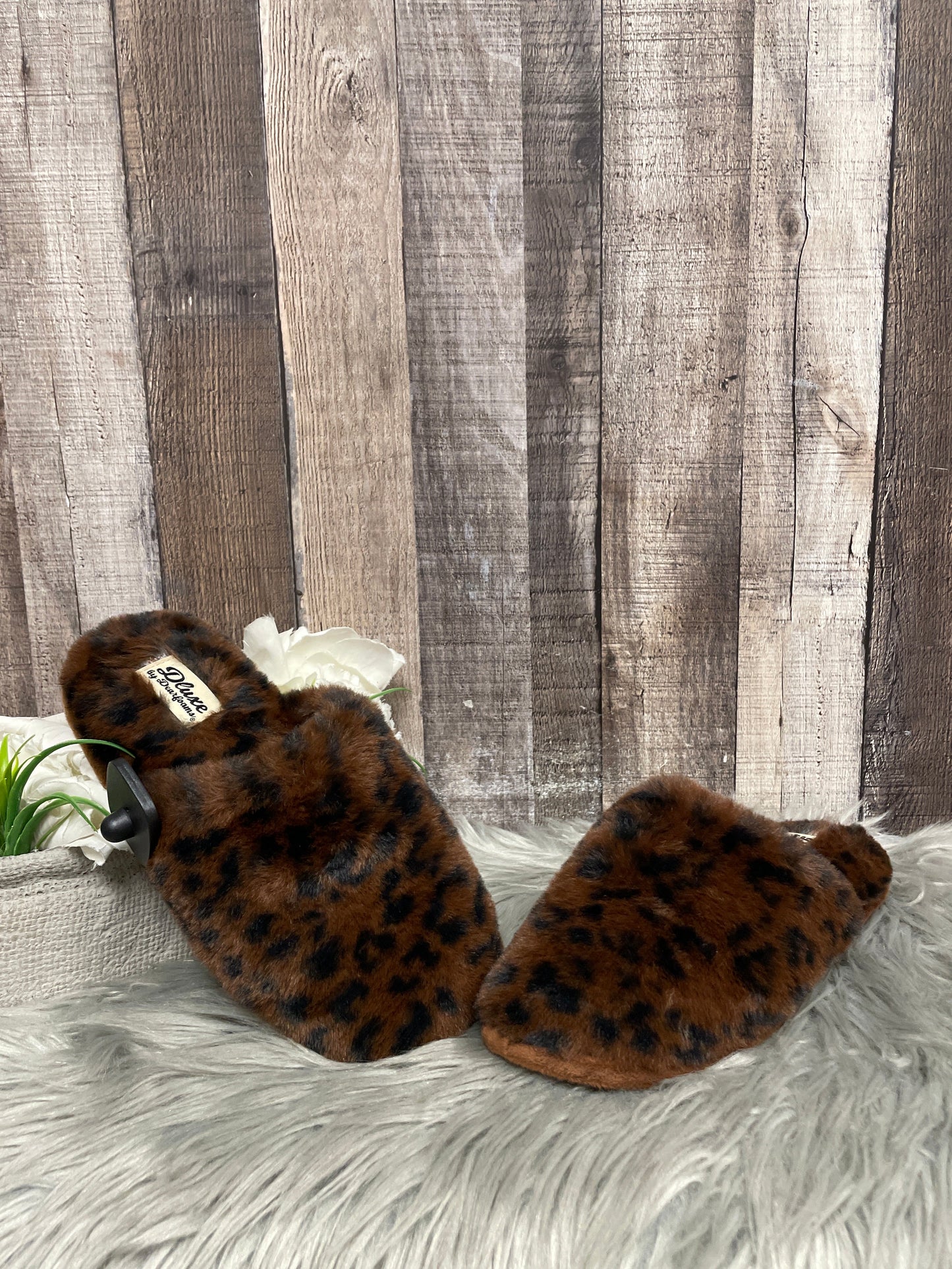 Animal Print Slippers Cme, Size 7