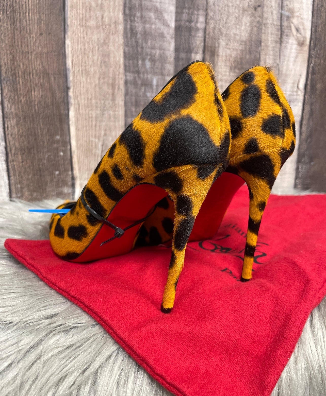 Shoes Luxury Designer By Christian Louboutin In Animal Print, Size: 7.5