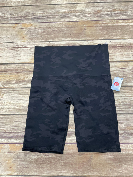 Athletic Shorts By Spanx In Camouflage Print, Size: Xl