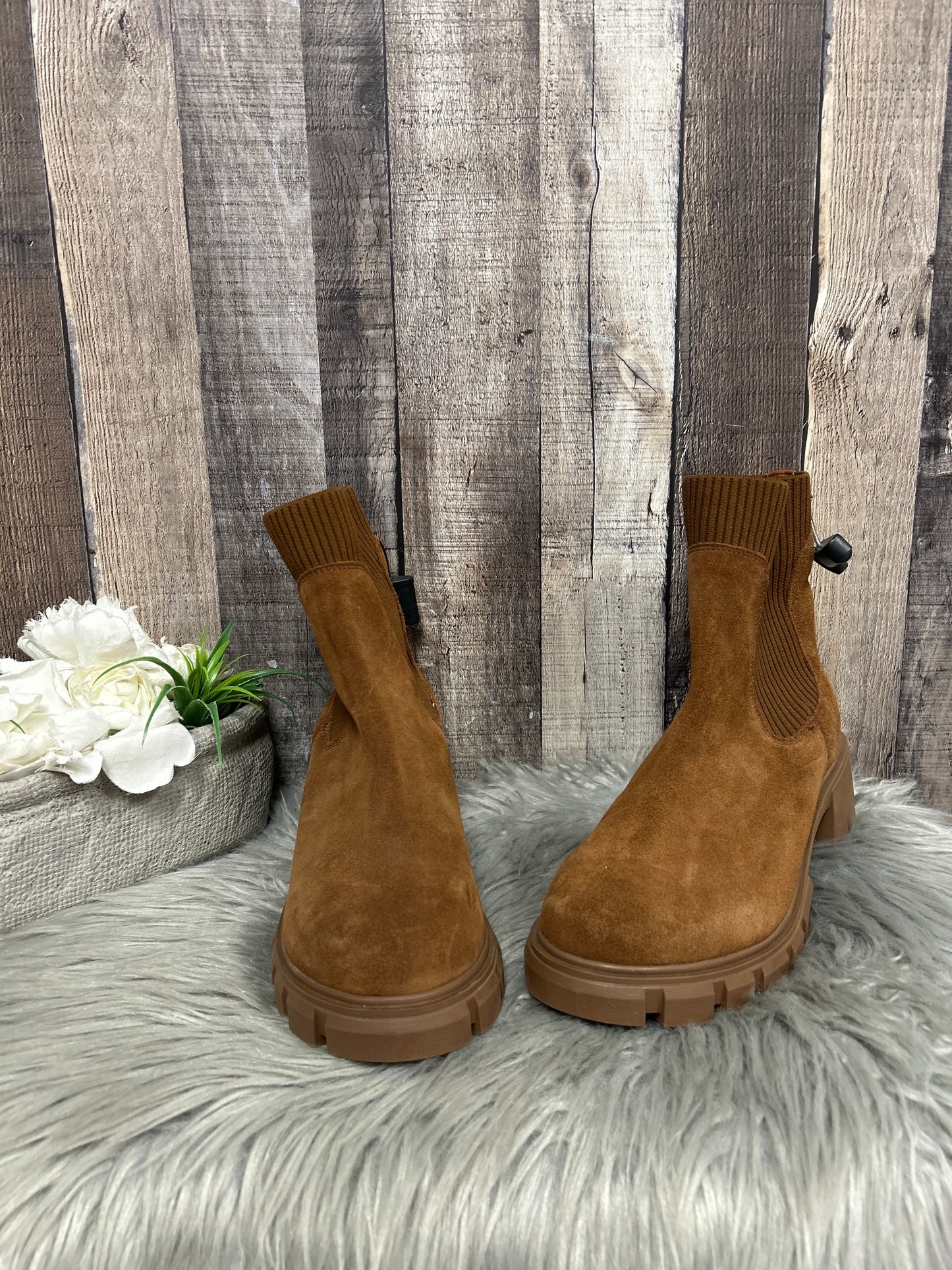 Boots Ankle Heels By Steve Madden In Brown, Size: 9.5