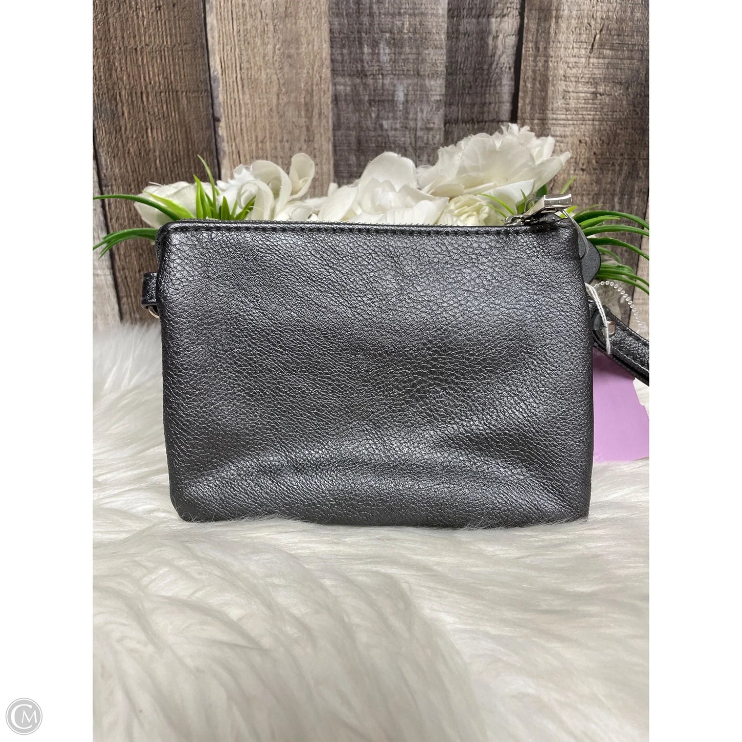 Wristlet By Cmf, Size: Small