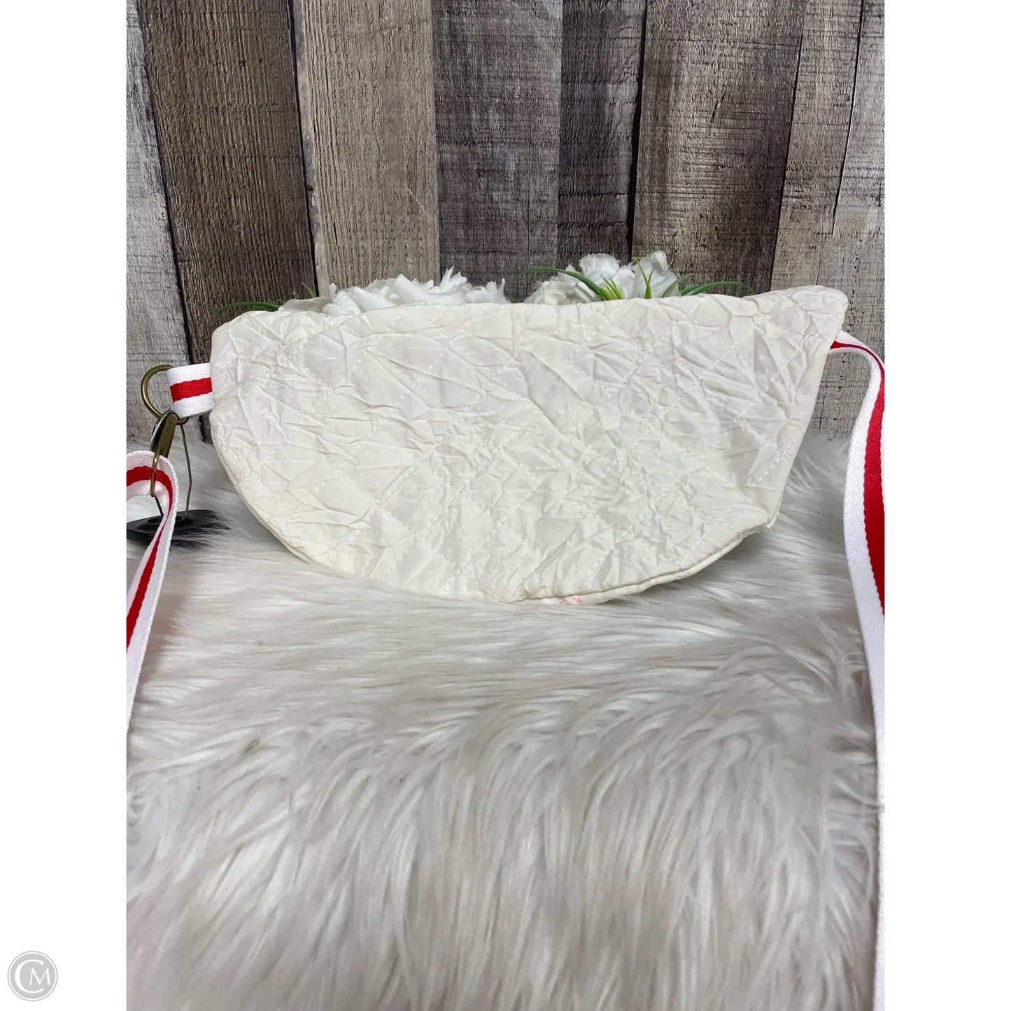 Crossbody By Clothes Mentor, Size: Small