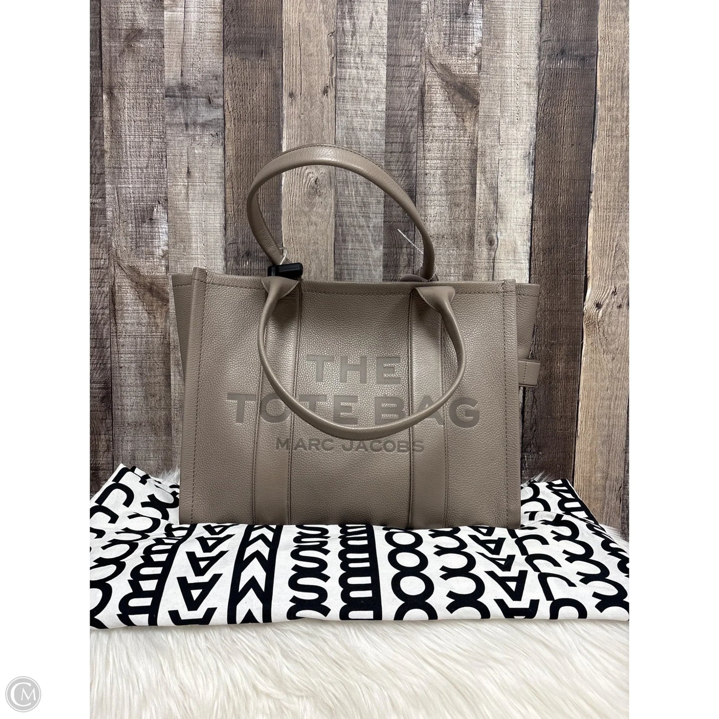 Tote Luxury Designer By Marc Jacobs, Size: Large