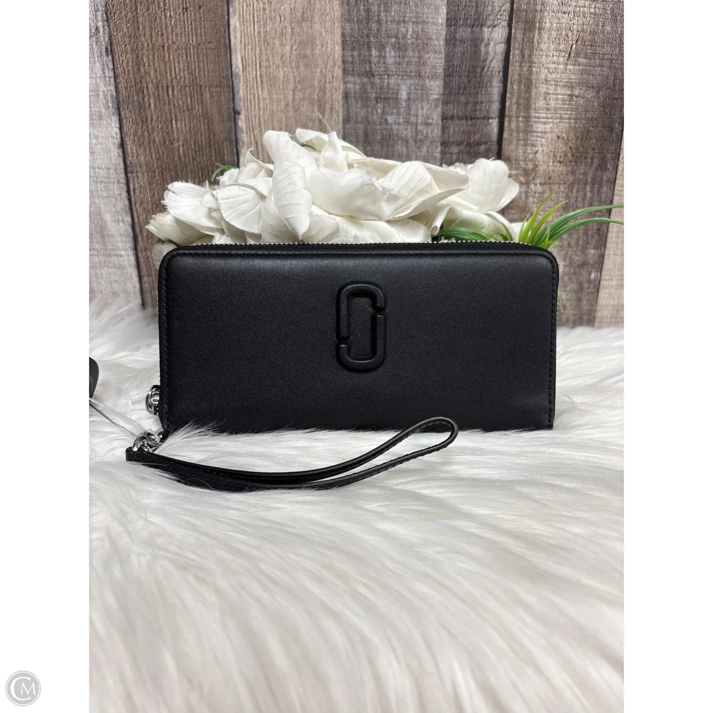 Wallet Luxury Designer By Marc Jacobs, Size: Medium