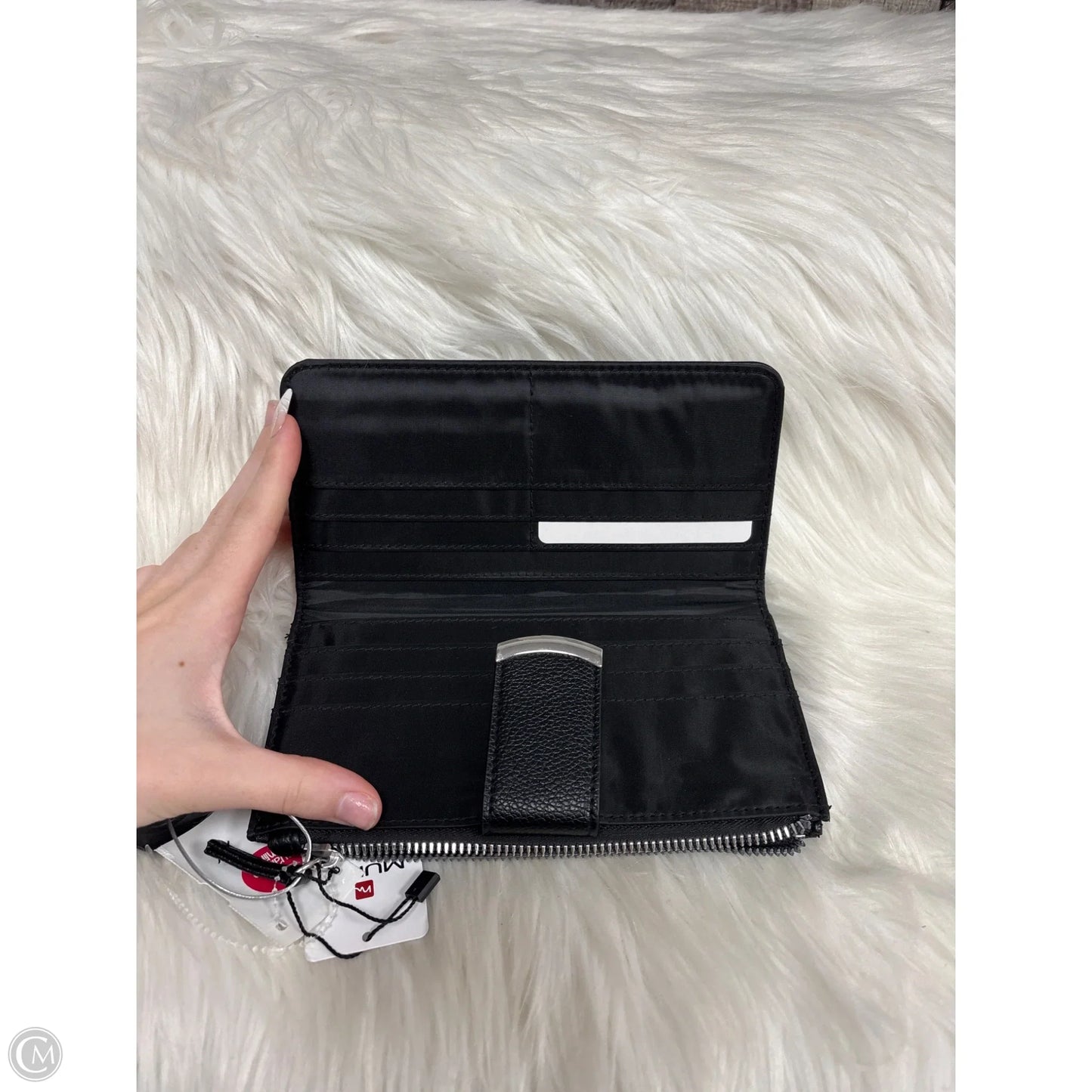 Wallet By Clothes Mentor, Size: Medium