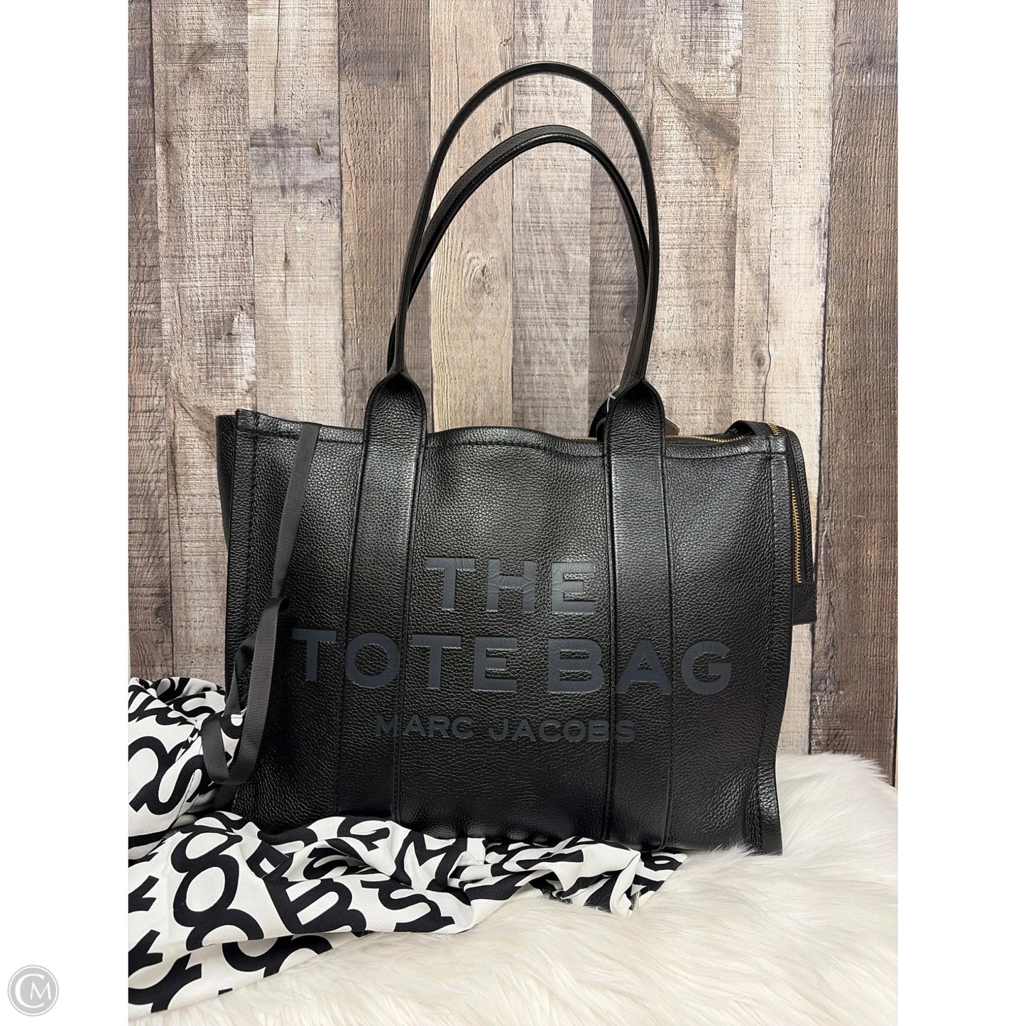 Tote Luxury Designer By Marc Jacobs, Size: Large
