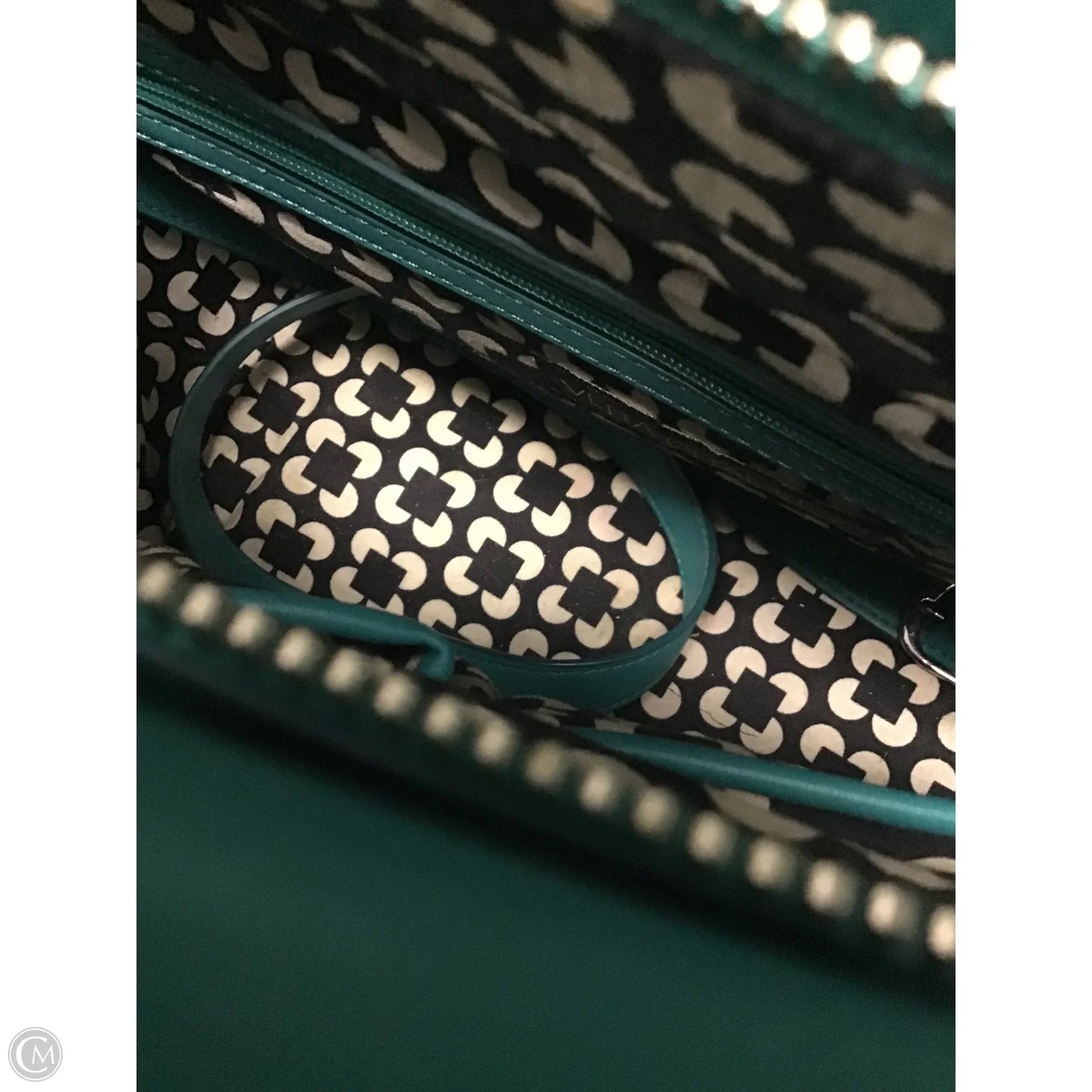 Handbag By Vera Bradley, Size: Large