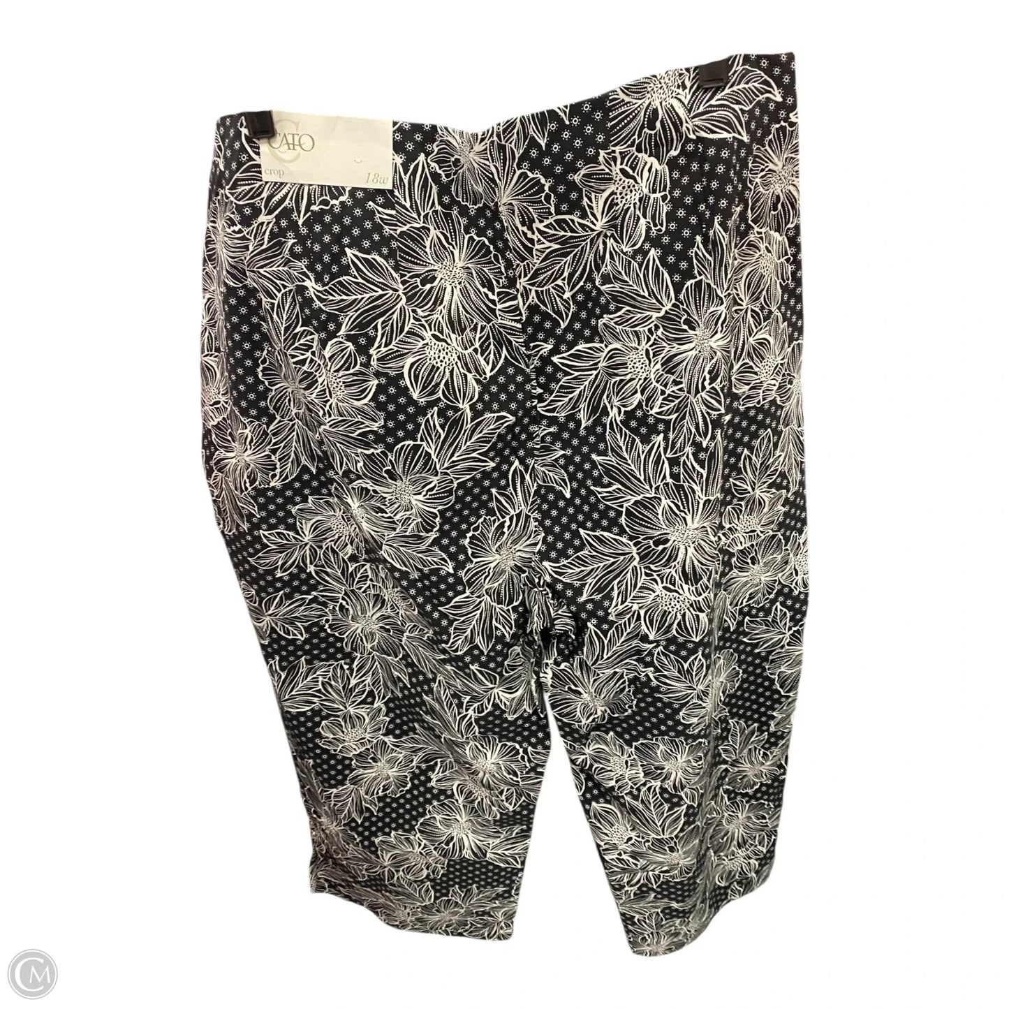 Pants Cropped By Cato In Black & White, Size: 20