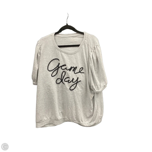 Top Short Sleeve By Cato In Grey, Size: 2x