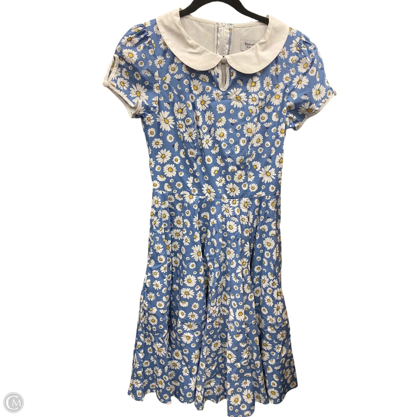 Dress Casual Short By Clothes Mentor In Blue & White, Size: M