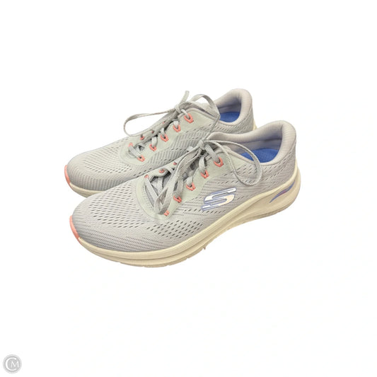 Shoes Athletic By Skechers In Grey, Size: 9.5