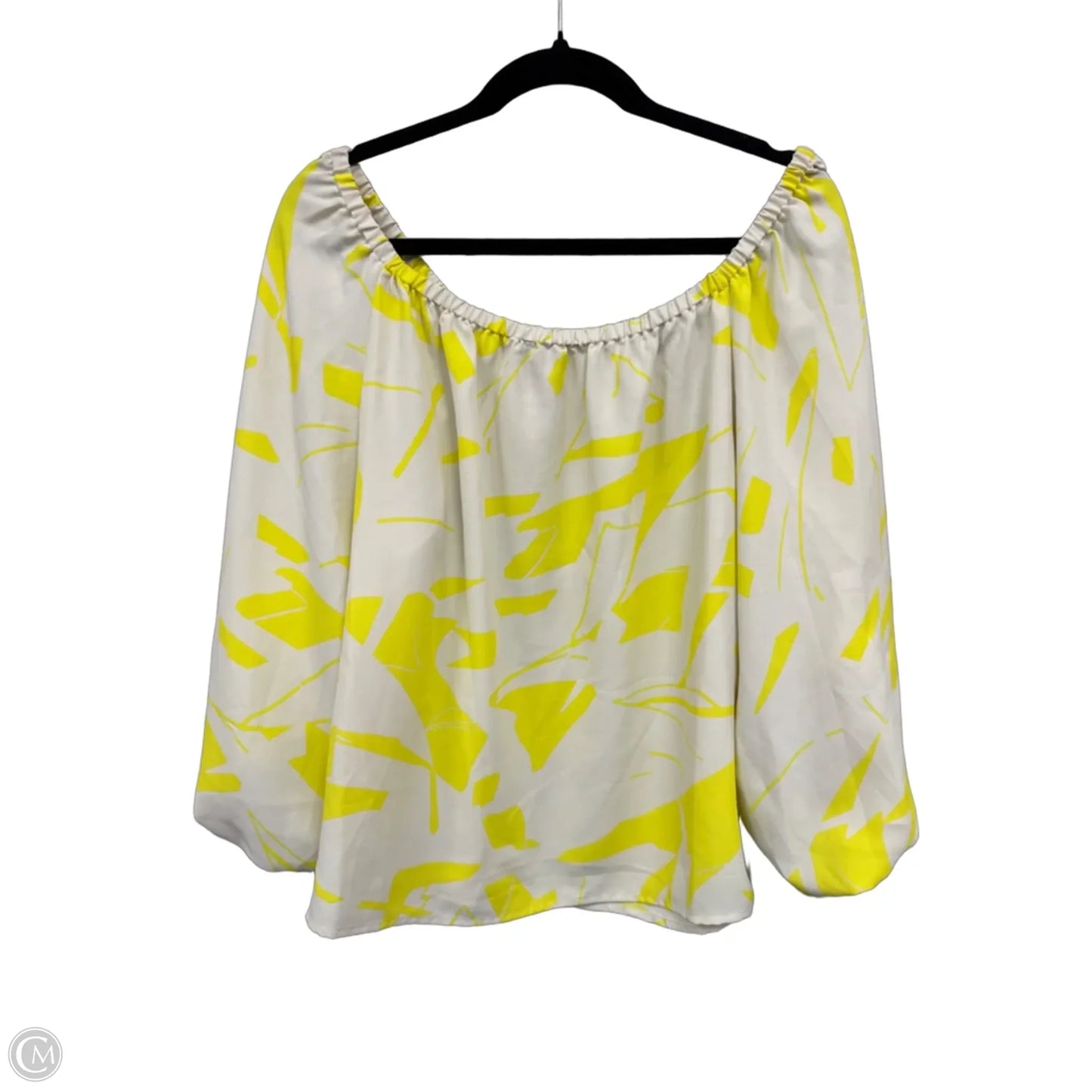 Top Short Sleeve By Vince Camuto In Cream & Yellow, Size: M