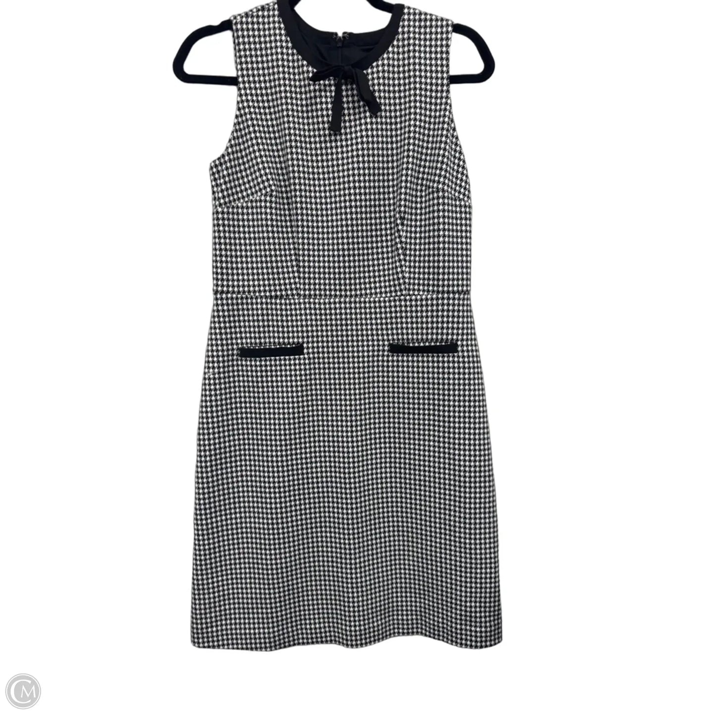 Dress Casual Short By Talbots In Black & White, Size: 6p