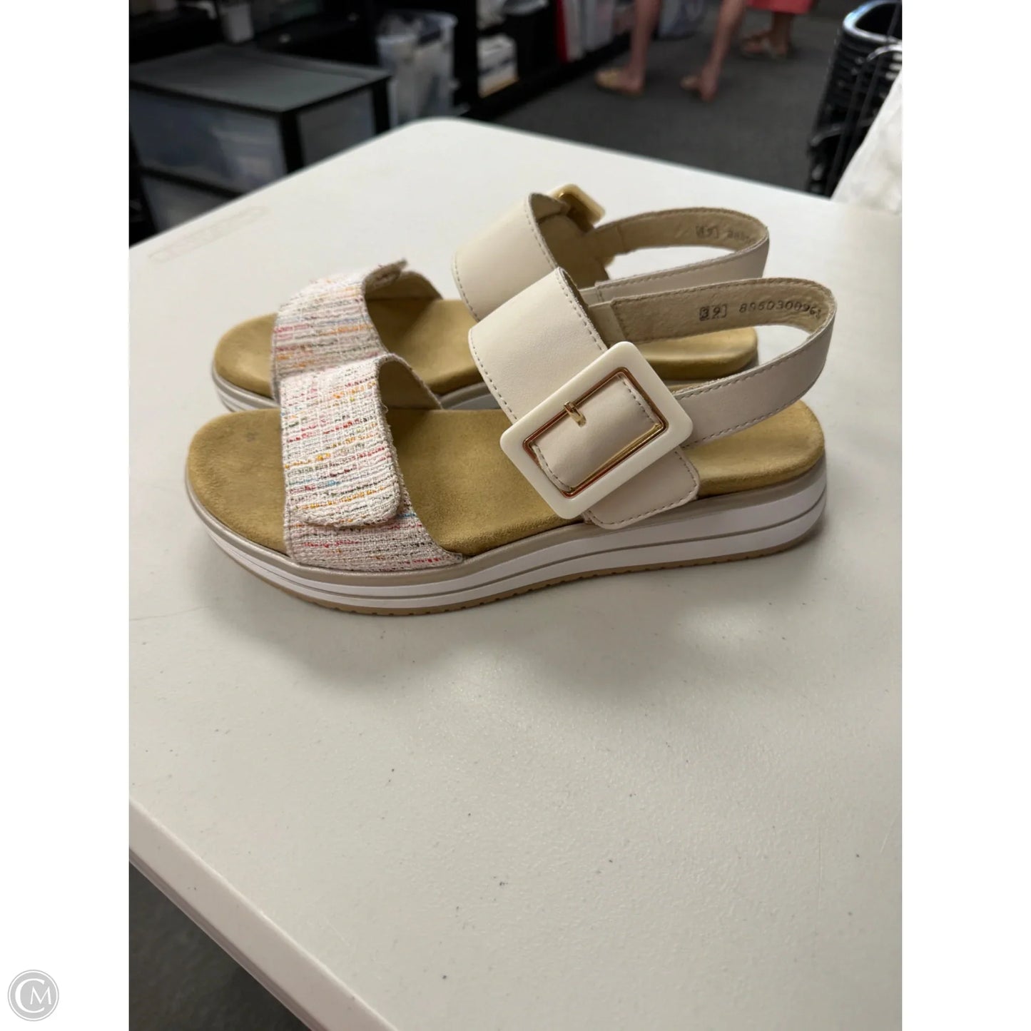 Sandals Heels Platform By Clothes Mentor In Cream & Pink, Size: 8.5