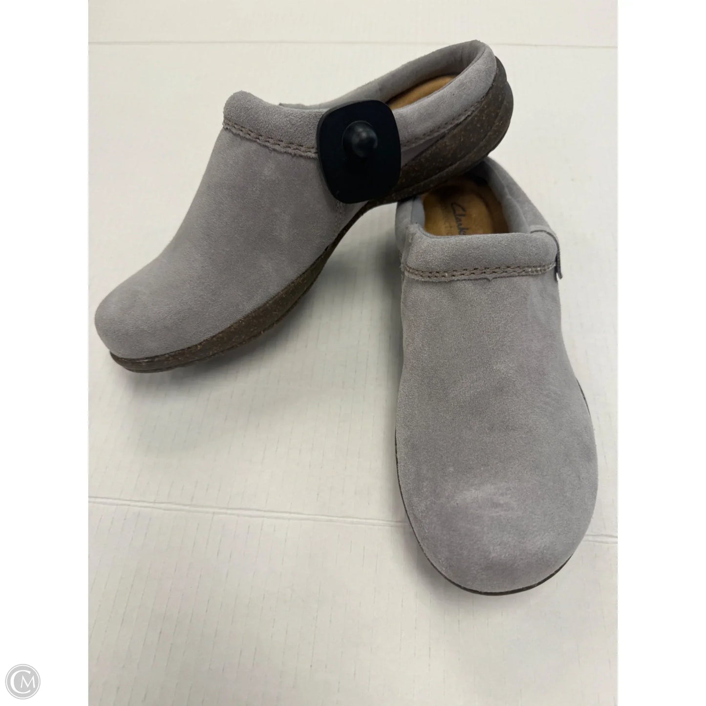 Shoes Flats By Clarks In Grey, Size: 10