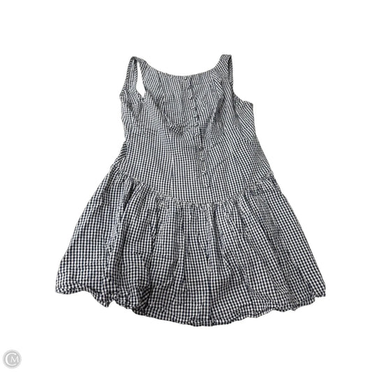 Dress Casual Short By Wild Fable In Plaid Pattern, Size: M