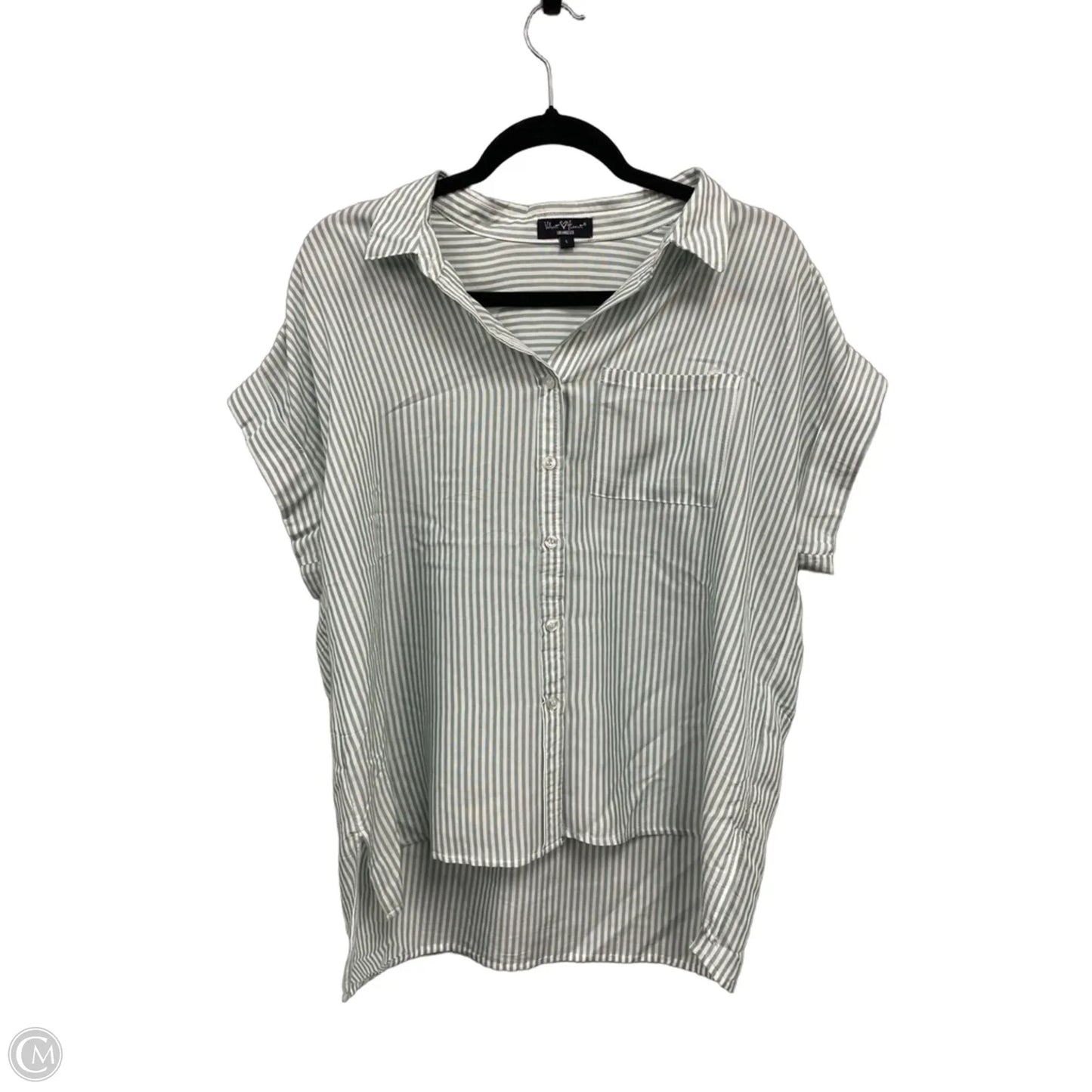 Top Short Sleeve By Velvet Heart In Green & White, Size: L